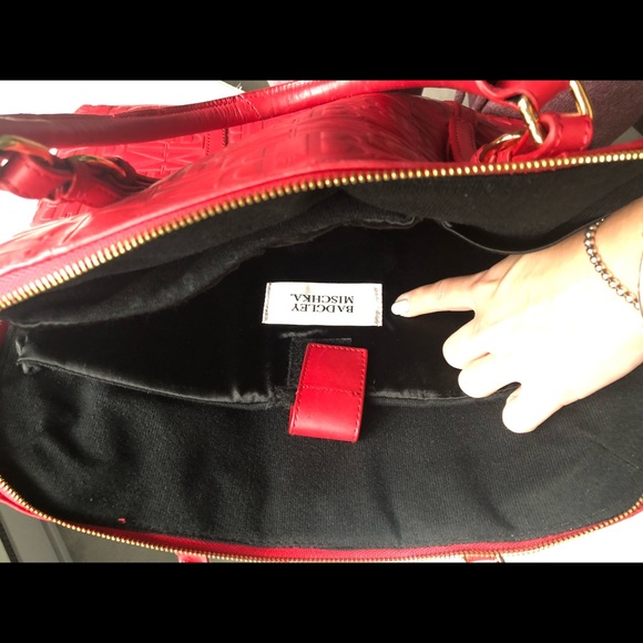 Large red purse - Picture 3 of 6